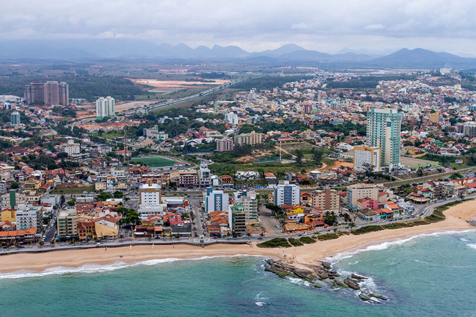 Vista aérea da Praia dos Cavaleiros, Macaé