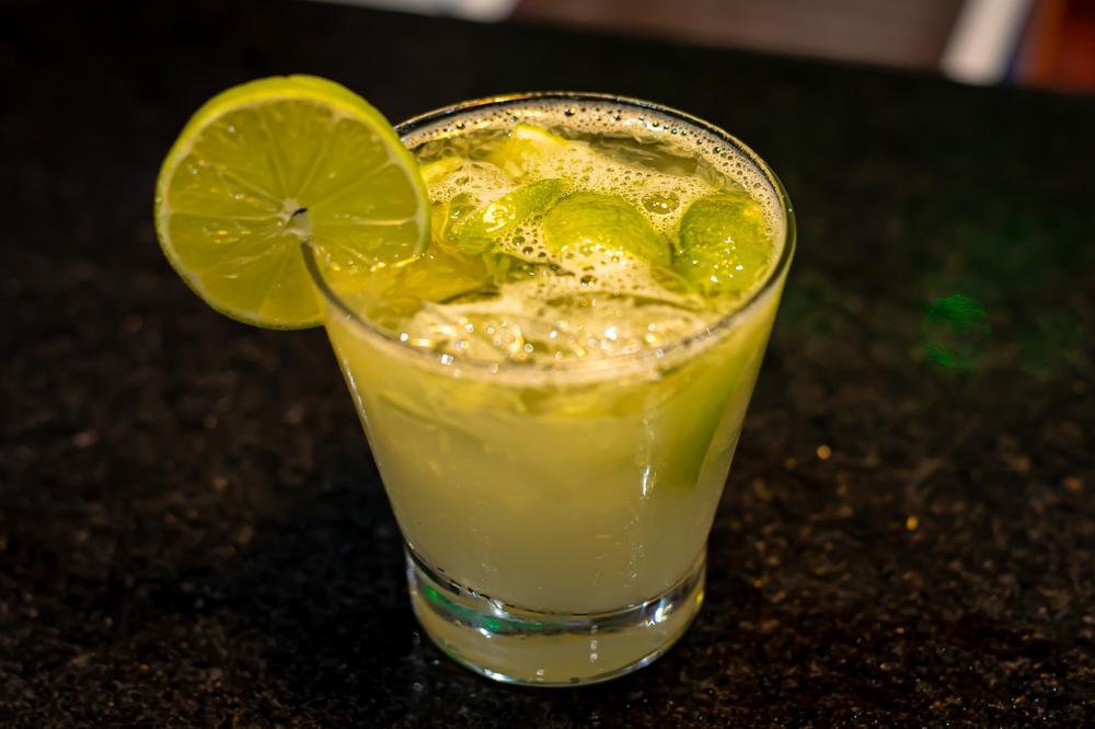 Caipirinha no bar